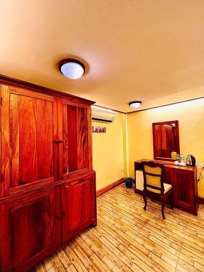 Vieng Savanh II Hotel Luang Prabang Exteriör bild