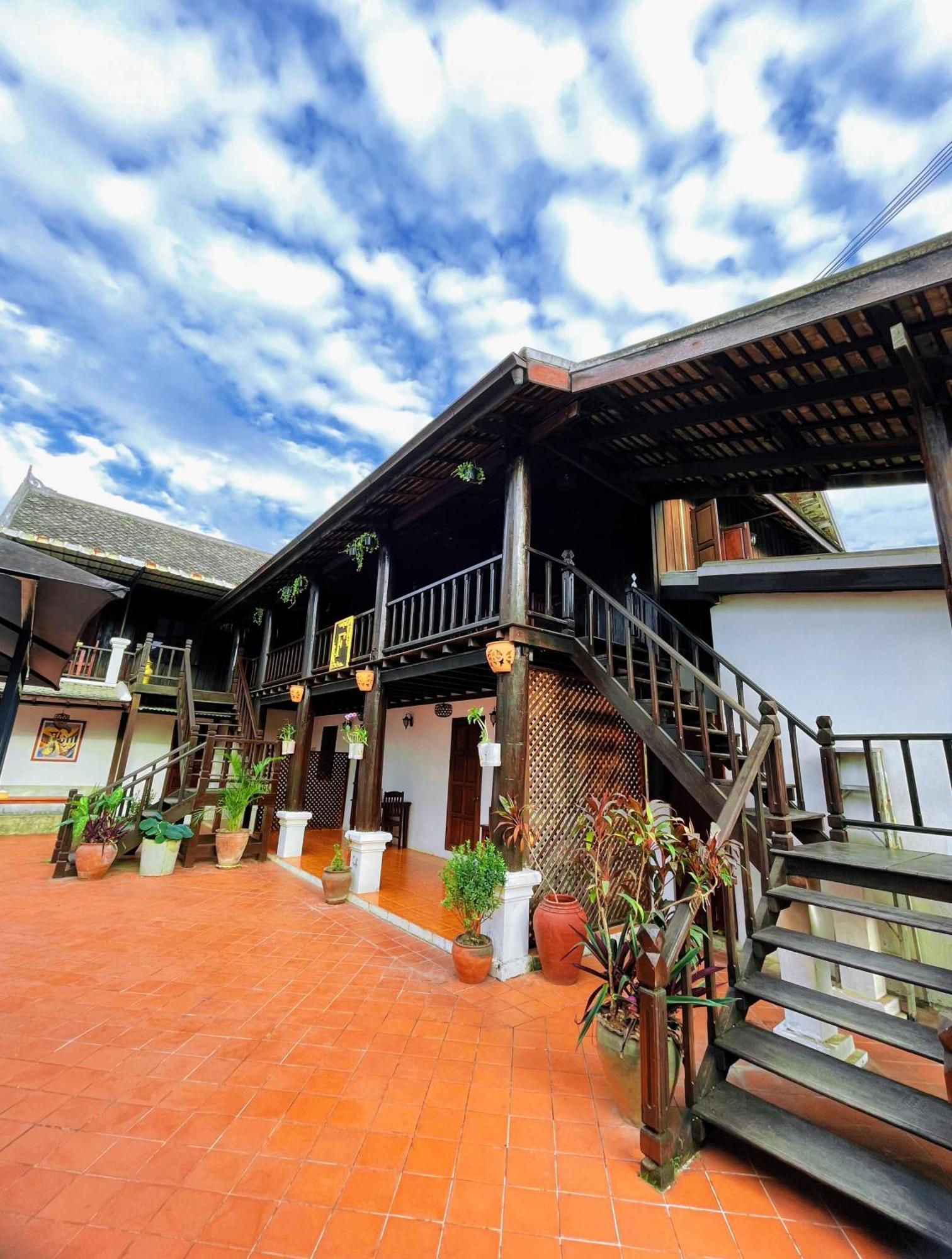 Vieng Savanh II Hotel Luang Prabang Exteriör bild