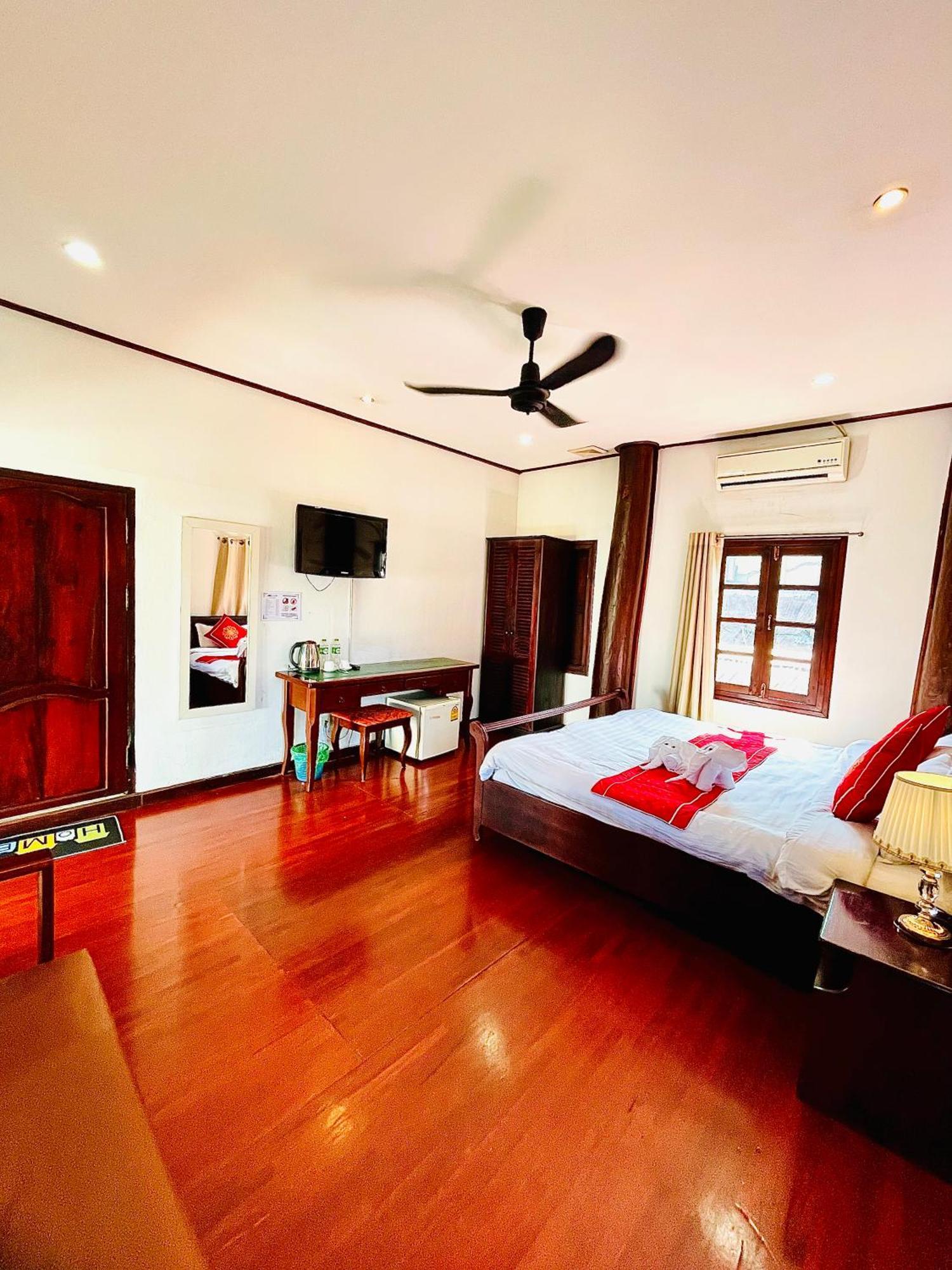 Vieng Savanh II Hotel Luang Prabang Exteriör bild